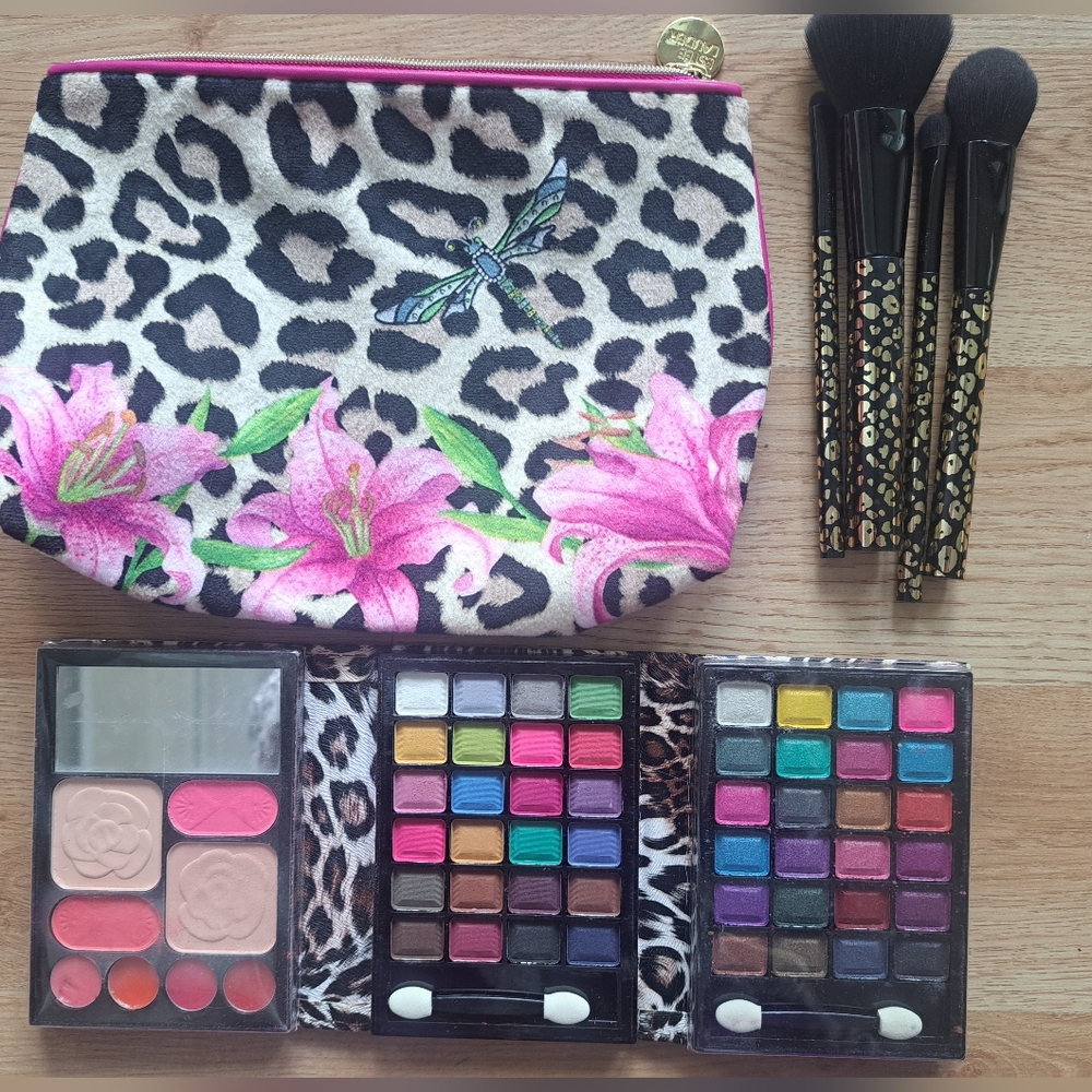 Tarte Maneater Brushes with Makeup Kit